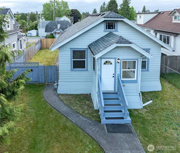 2218 Summit Avenue, Everett, WA 98201