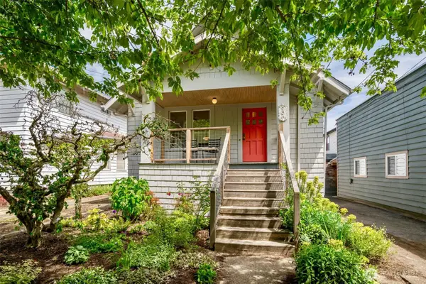 906 19th Avenue, Seattle, WA 98122