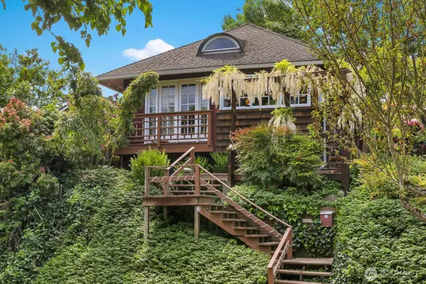 4229 46th Avenue S, Seattle, WA 98118