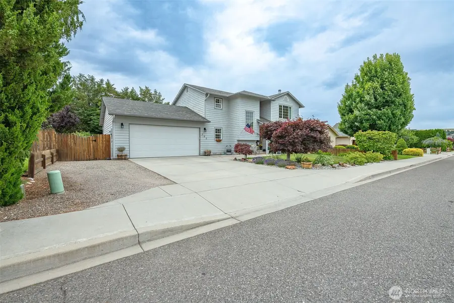 320 Manowar Lane, East Wenatchee, WA 98802 - #3