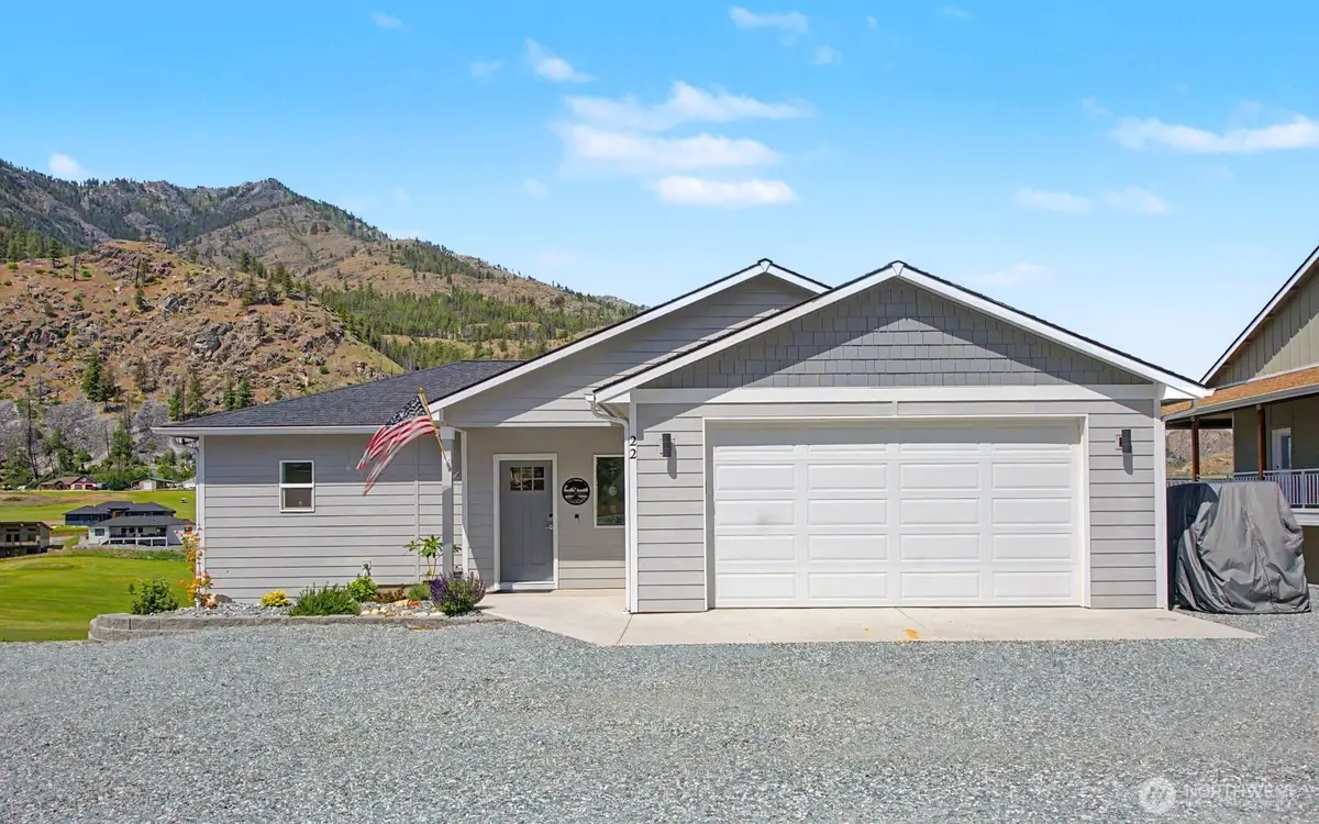 22 Frontage Road, Pateros, WA 98846 - #1