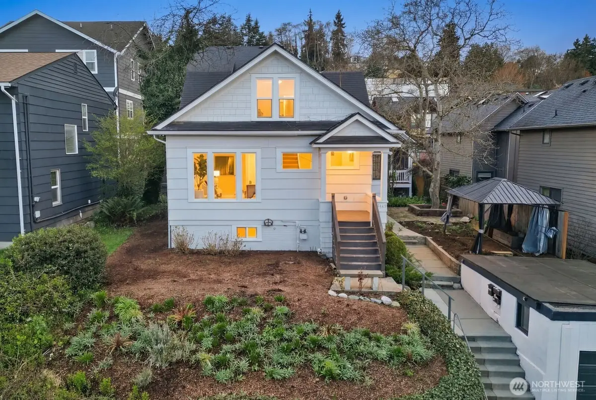 3443 21st Avenue W, Seattle, WA 98199 - #1
