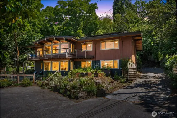 4000 SW Myrtle Street, Seattle, WA 98136