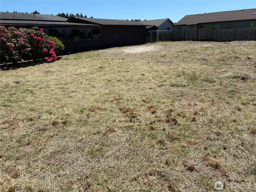 802 325th Place #5, Ocean Park, WA 98640 - #2