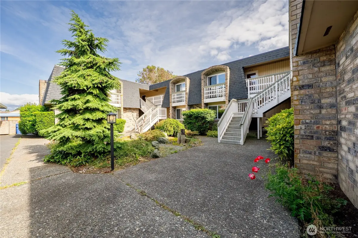 1199 9th Avenue #204, Oak Harbor, WA 98277 - #1