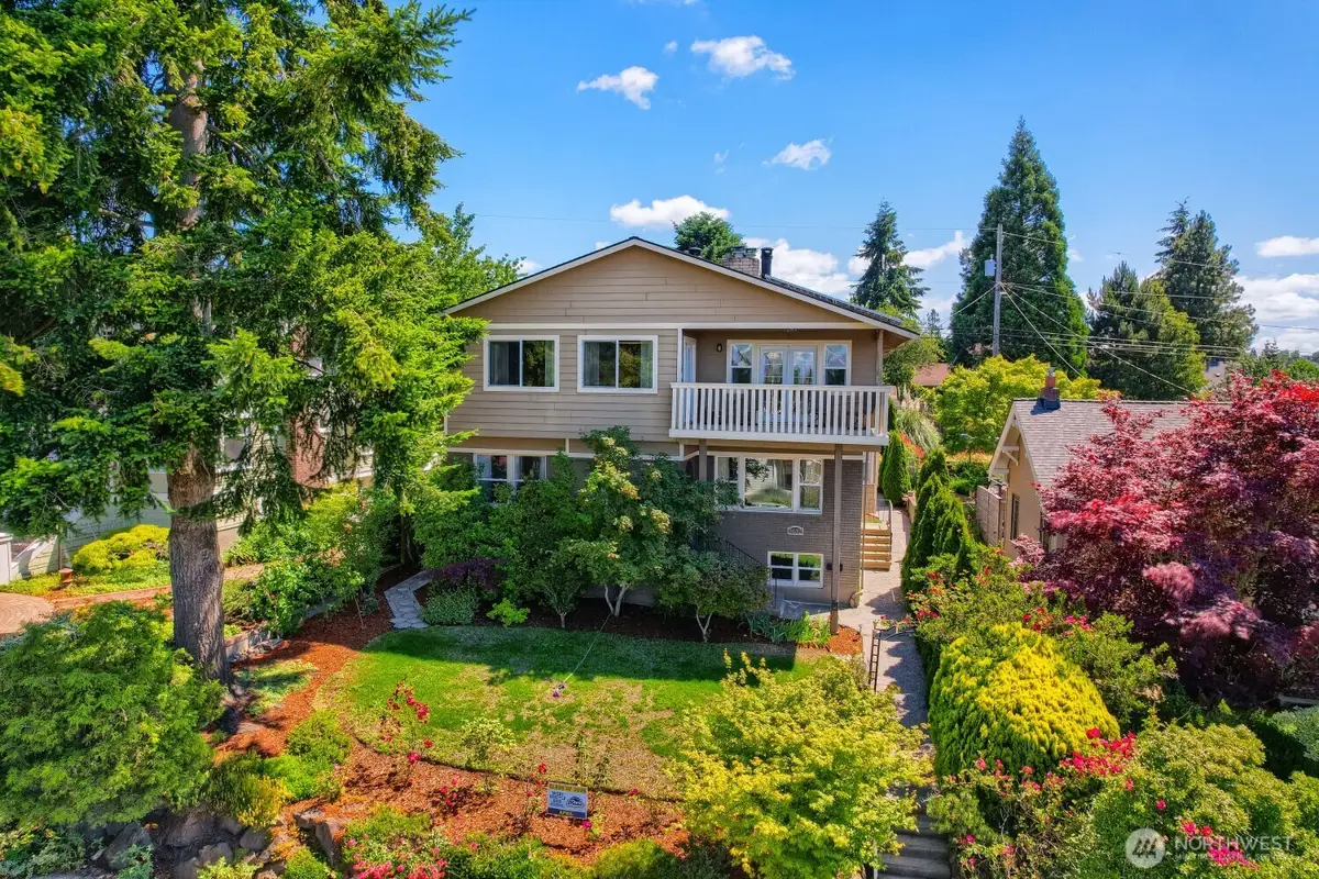 5632 42nd Avenue Sw, Seattle, WA 98136 - #1
