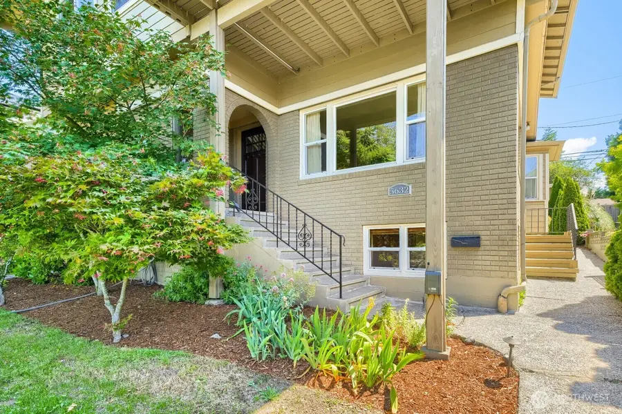 5632 42nd Avenue Sw, Seattle, WA 98136 - #2