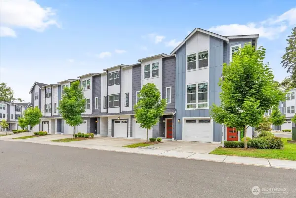 13717 Admiralty Way #H5, Lynnwood, WA 98087