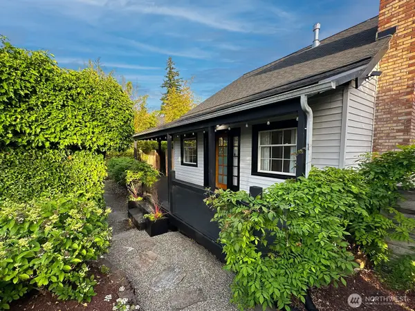 2127 8th Street, Bremerton, WA 98312