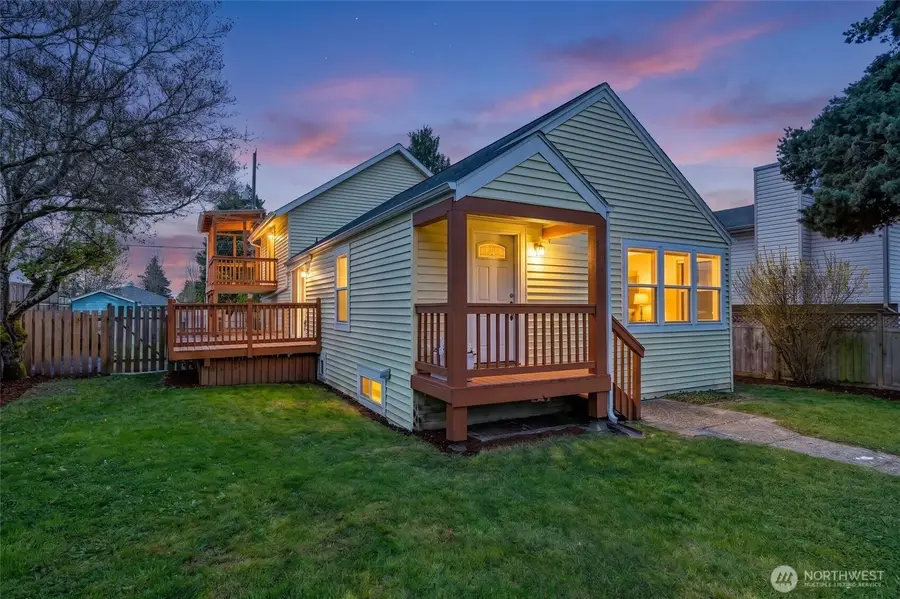 8109 15th Avenue Sw, Seattle, WA 98106 - #3