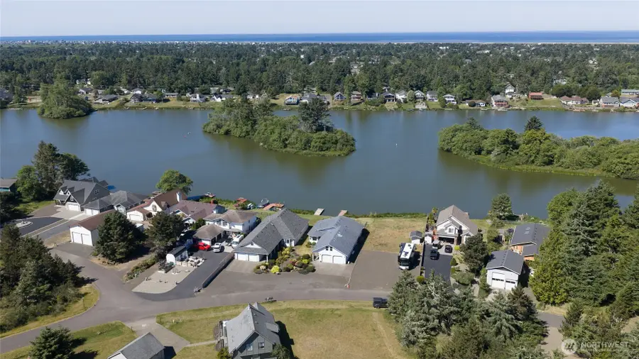 595 Blue Wing Loop Se, Ocean Shores, WA 98569 - #3