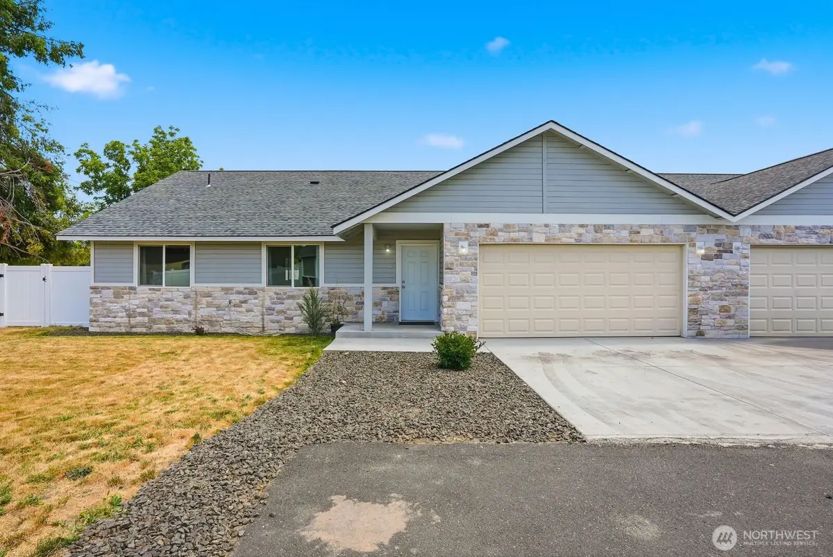 8003 Westbrook Avenue, Yakima, WA 98908 - #1
