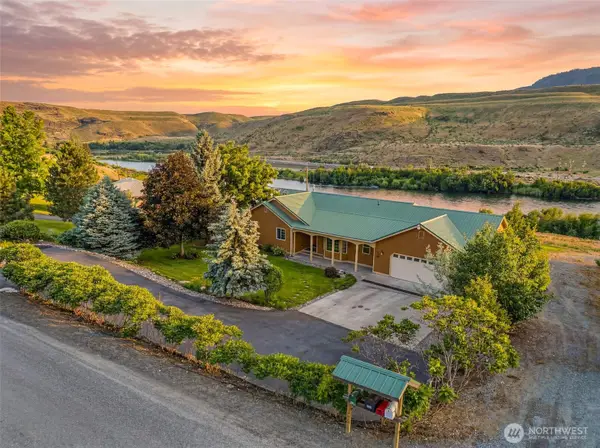 105 Bill Shaw Road, Pateros, WA 98846