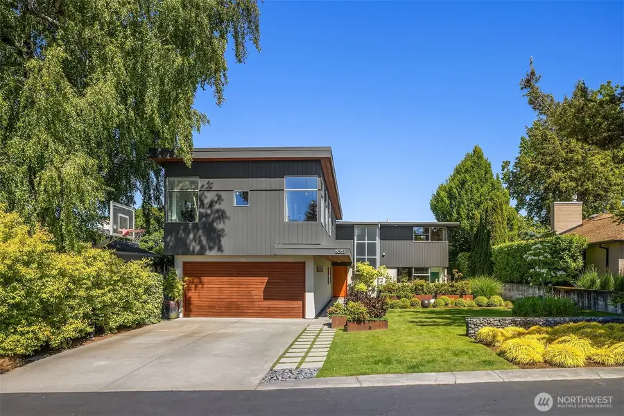 8052 Ridge Drive Ne, Seattle, WA 98115 - #2