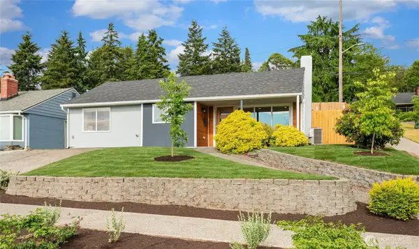 9258 24th Avenue Sw, Seattle, WA 98106