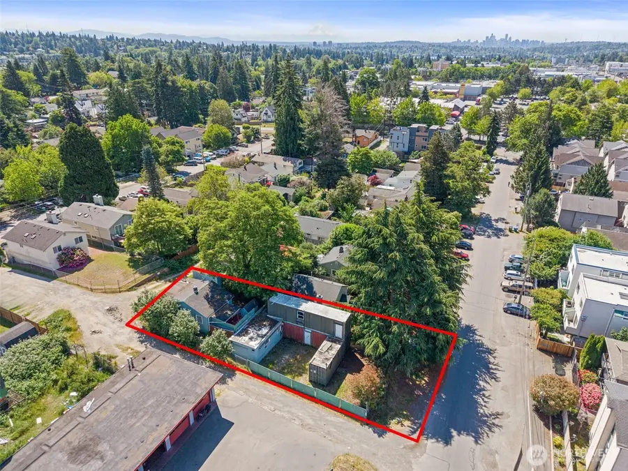 10346 Midvale Avenue N, Seattle, WA 98133 - #2
