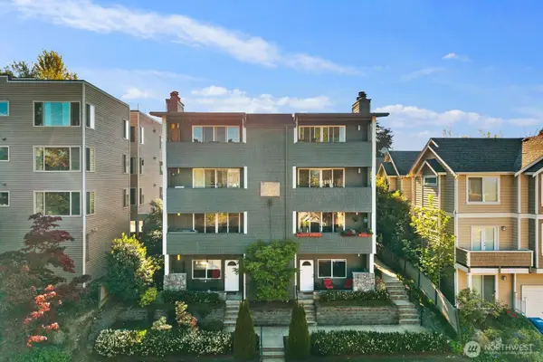 1729 18th Avenue #201, Seattle, WA 98122
