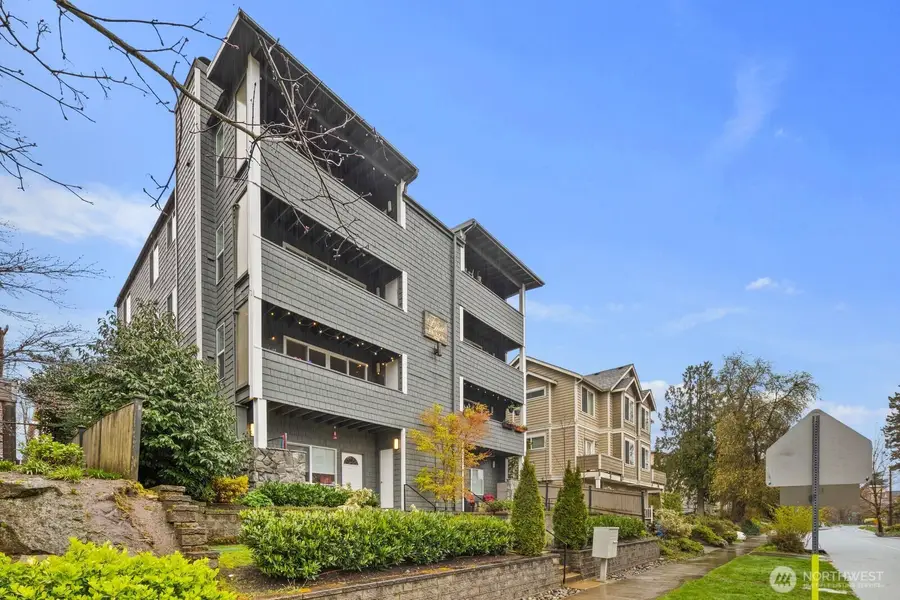 1729 18th Avenue #201, Seattle, WA 98122 - #3