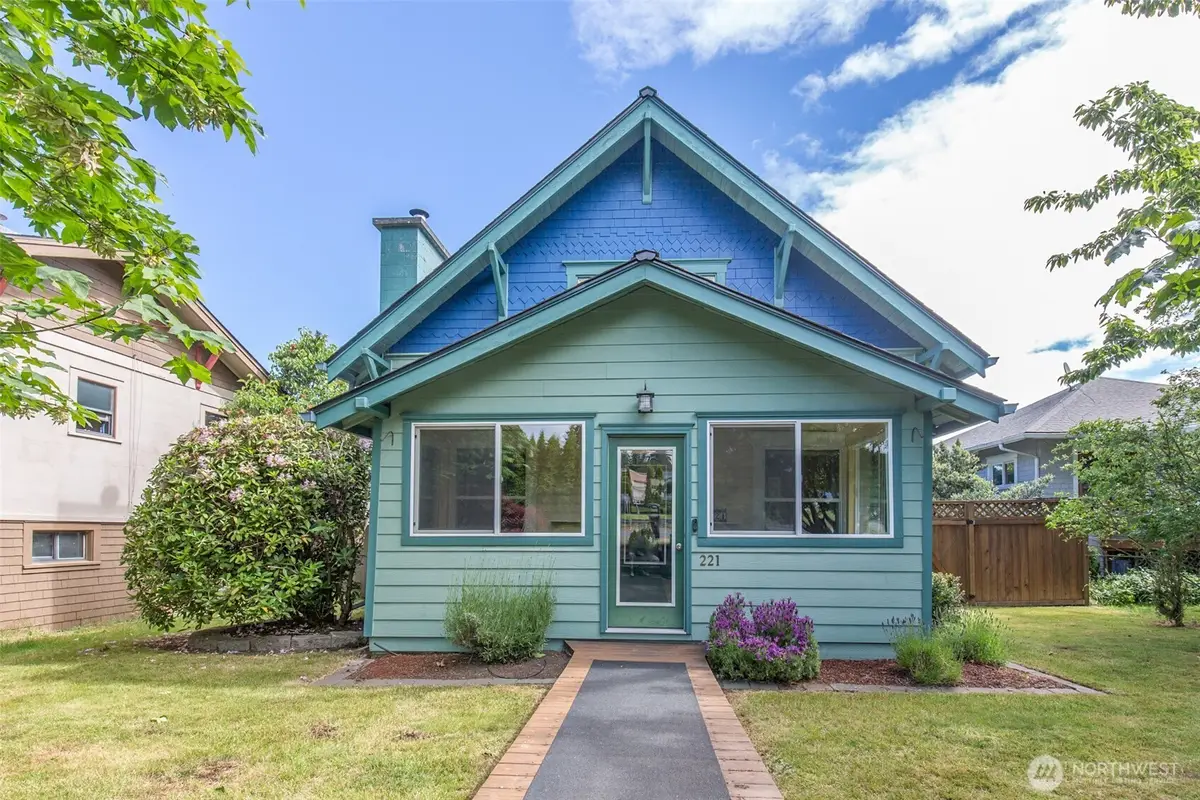 221 W 15th Street, Port Angeles, WA 98362 - #1