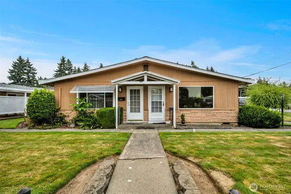 335 7th Place Se #Unit 2, Puyallup, WA 98372
