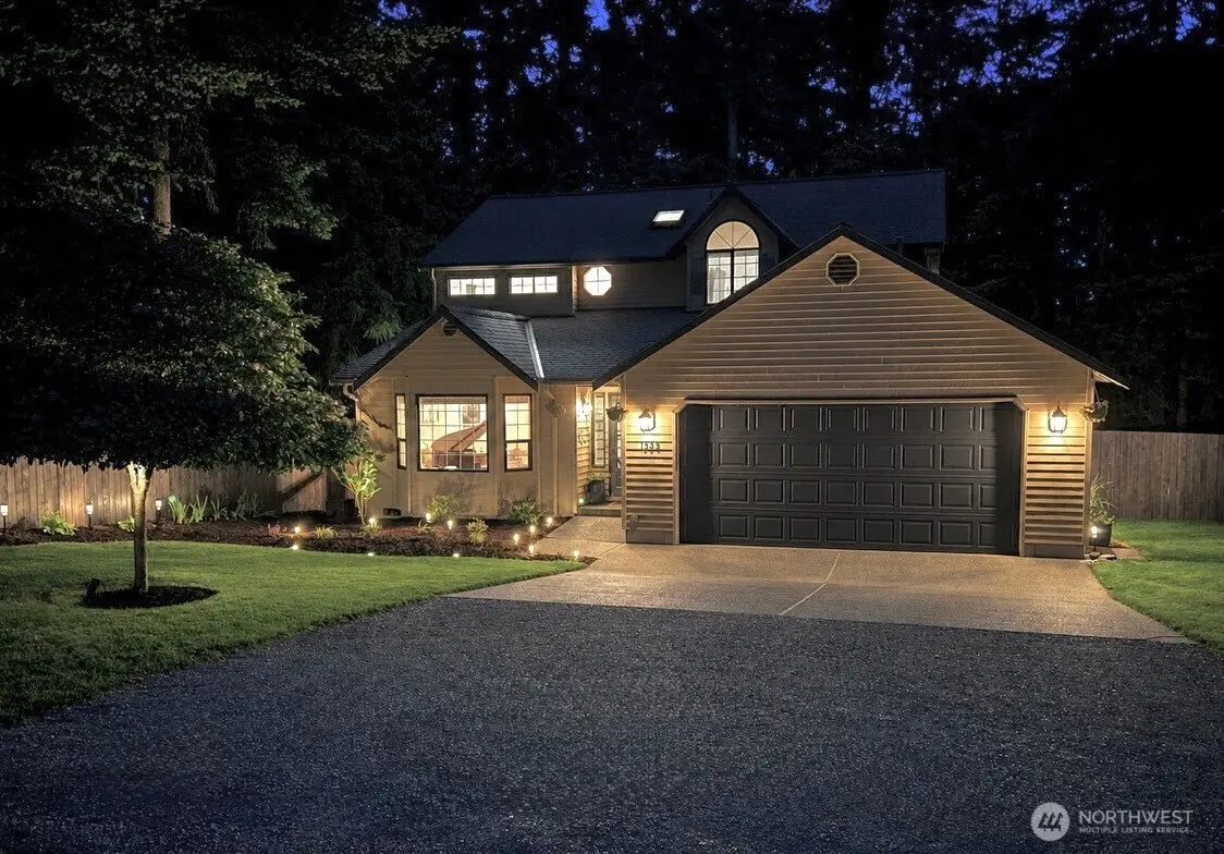 1353 Hawthorne Street Ne, Coupeville, WA 98239 - #1