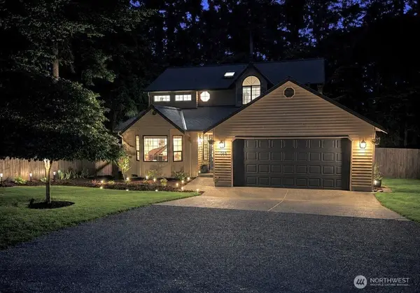1353 Hawthorne Street Ne, Coupeville, WA 98239