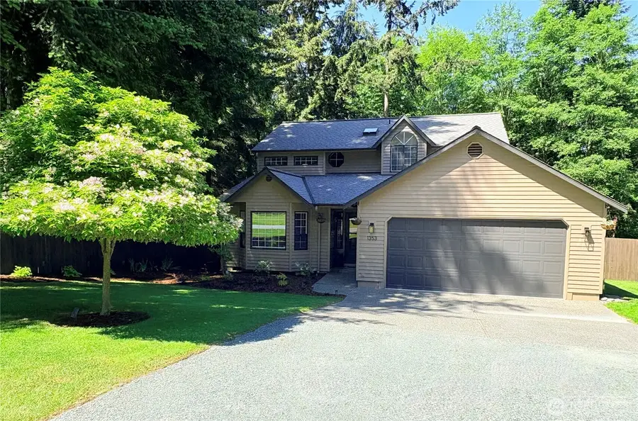 1353 Hawthorne Street Ne, Coupeville, WA 98239 - #3