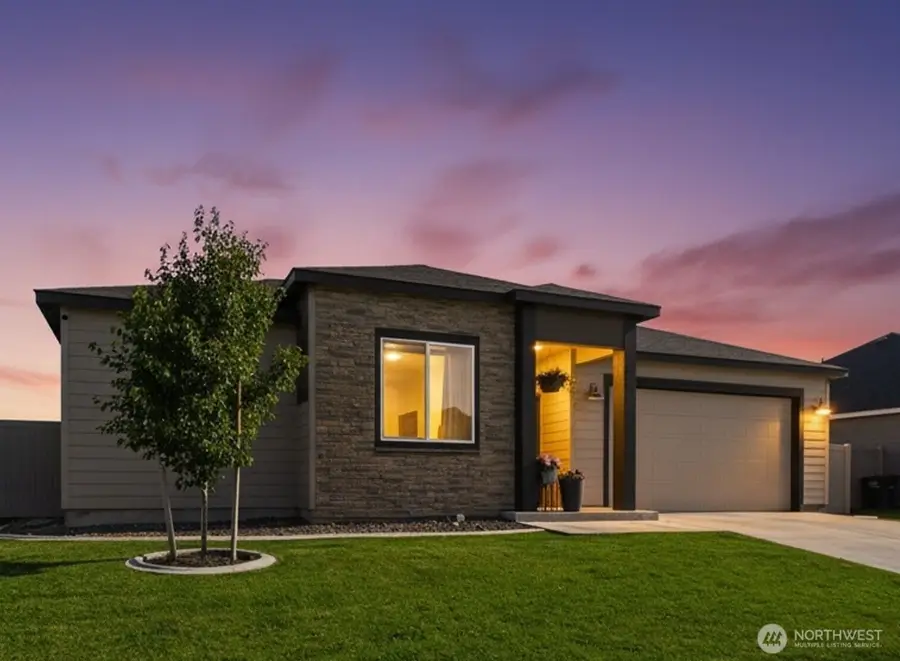 742 NE I Street, Quincy, WA 98848 - #2