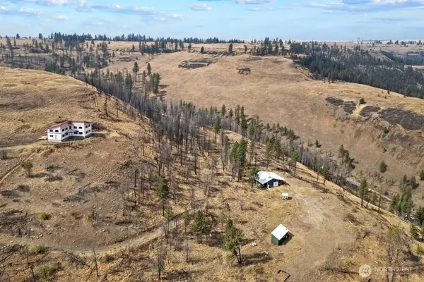 31725 N Hawk Creek Ranch Rd, Davenport, WA 99122