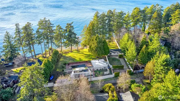 345 Gulf View Crescent, Point Roberts, WA 98281