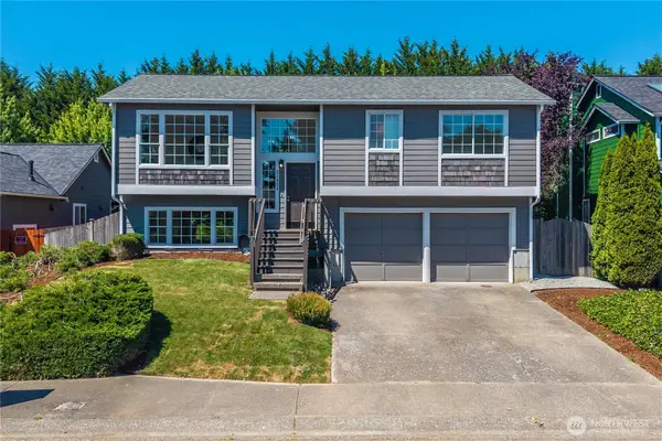 22938 SE 280th Place, Maple Valley, WA 98038