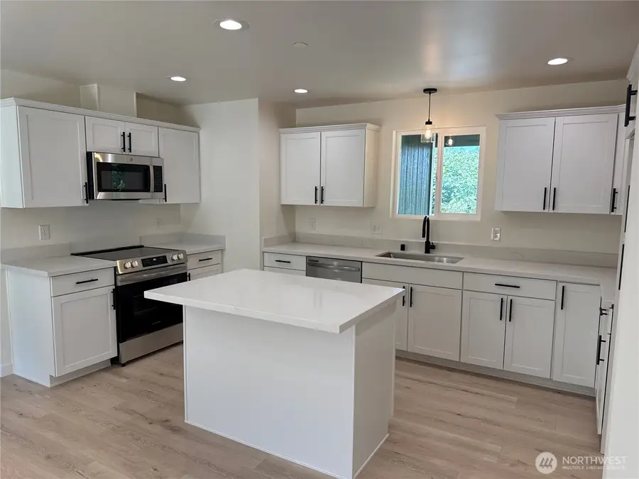 7828 E Jessica Way, Port Orchard, WA 98366 - #3