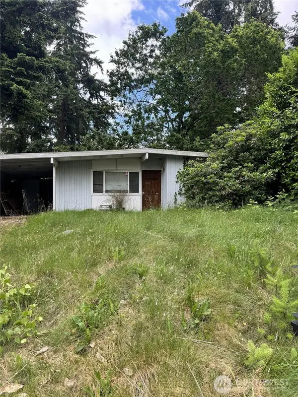 16519 NE 16th Place, Bellevue, WA 98008