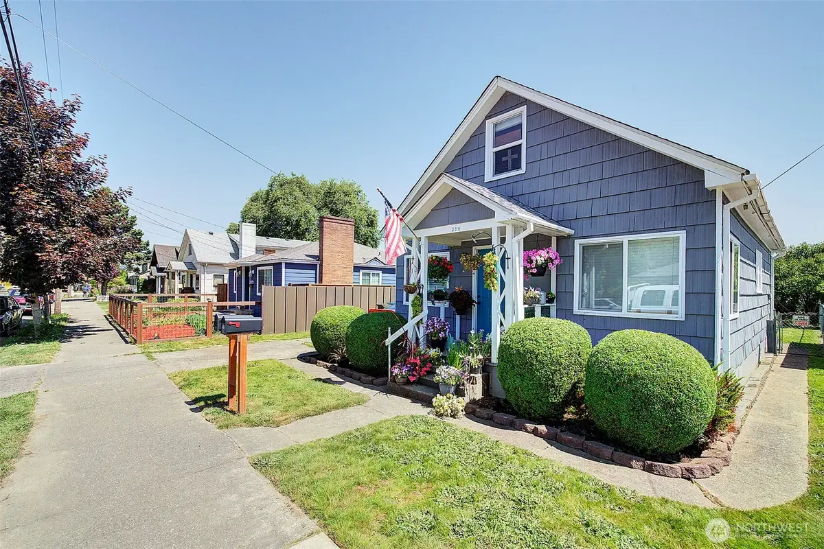320 Williams Avenue N, Renton, WA 98057 - #1