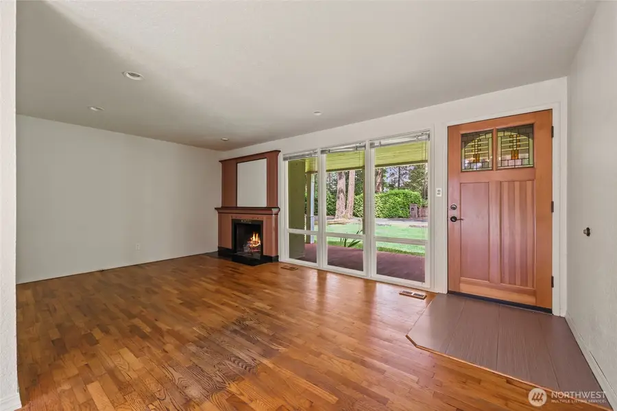10004 Lake Steilacoom Drive Sw, Lakewood, WA 98498 - #2