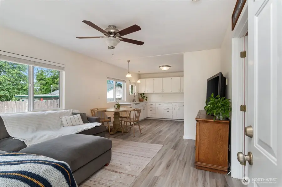 3622 W E Street, Bremerton, WA 98312 - #2