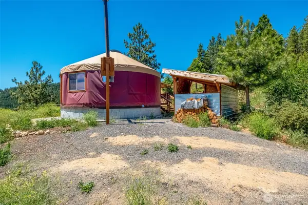 9750 Nahahum Canyon Road, Cashmere, WA 98815