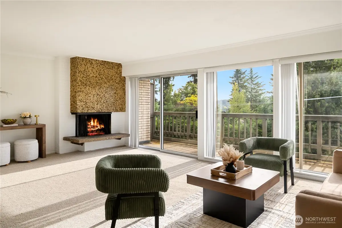 2500 81st Avenue Se #351, Mercer Island, WA 98040 - #1