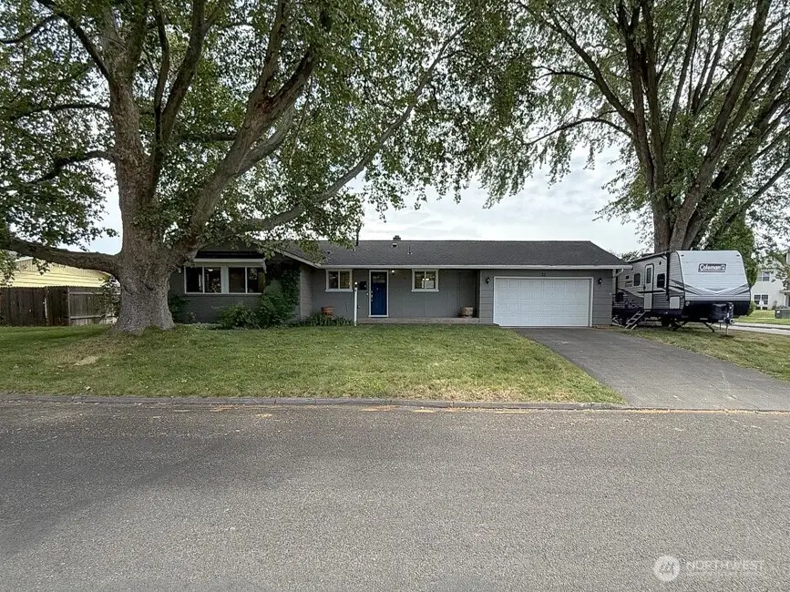 22 NE Tremont Drive, College Place, WA 99324 - #1