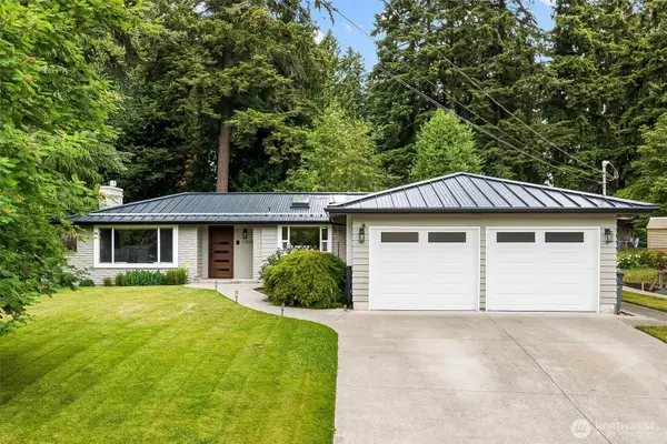 17529 93rd Avenue Ne, Bothell, WA 98011