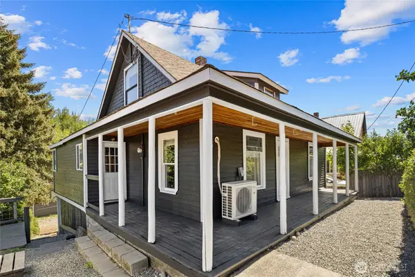 401 S 1st Street, Roslyn, WA 98941
