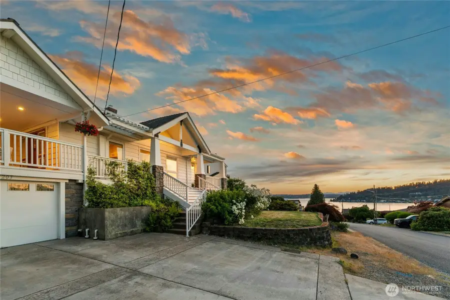 1203 N 36th Street, Renton, WA 98056 - #3