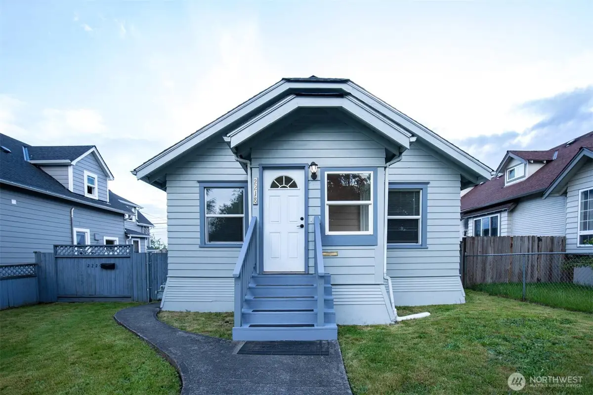 2218 Summit Avenue, Everett, WA 98201 - #1