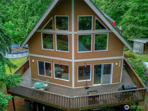 115 Kahlua Court, Camano Island, WA 98282
