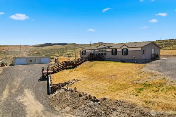 271 Paint Horse Road, Yakima, WA 98901