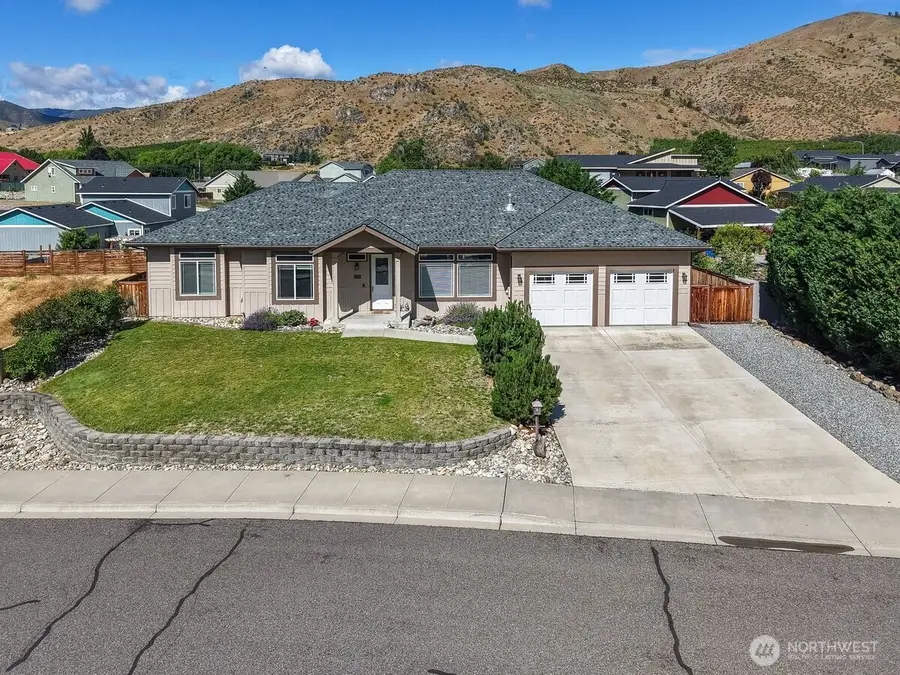 1020 Crest Loop, Entiat, WA 98822 - #2