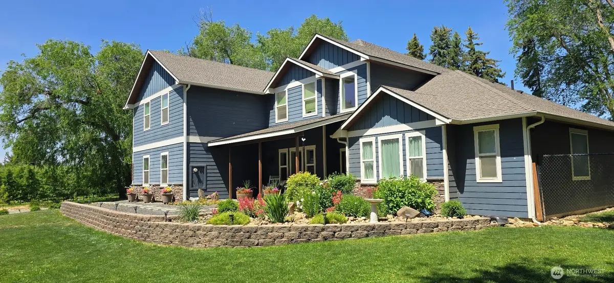 10001 Occidental Road, Yakima, WA 98903 - #1