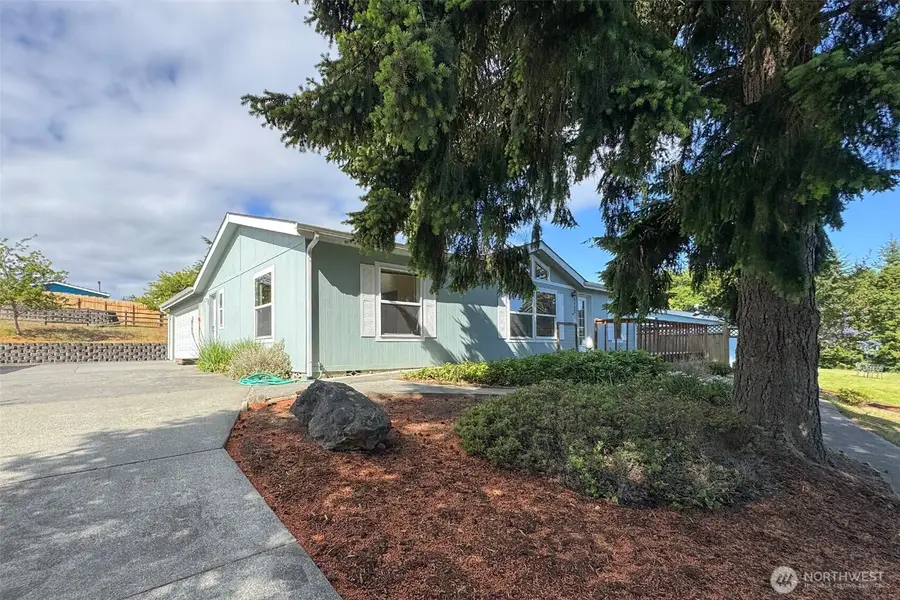 2532 W 16th Street, Port Angeles, WA 98363 - #2