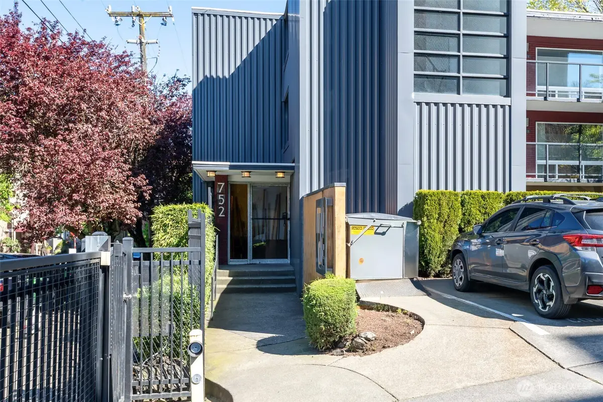 752 Bellevue Avenue E #208, Seattle, WA 98102 - #1