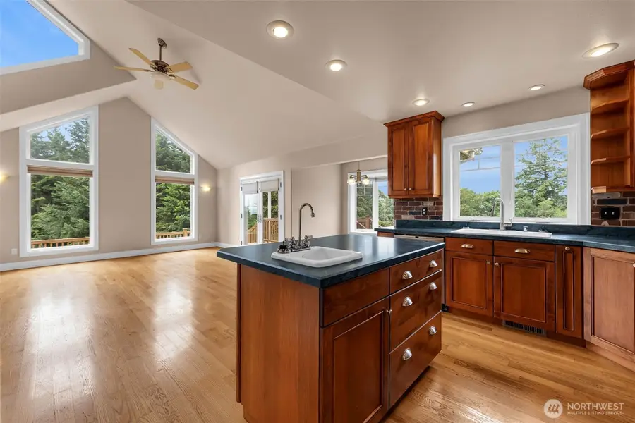 166 Riverscape Road, Kalama, WA 98625 - #2